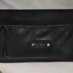 NWOT Nicole Miller wallet